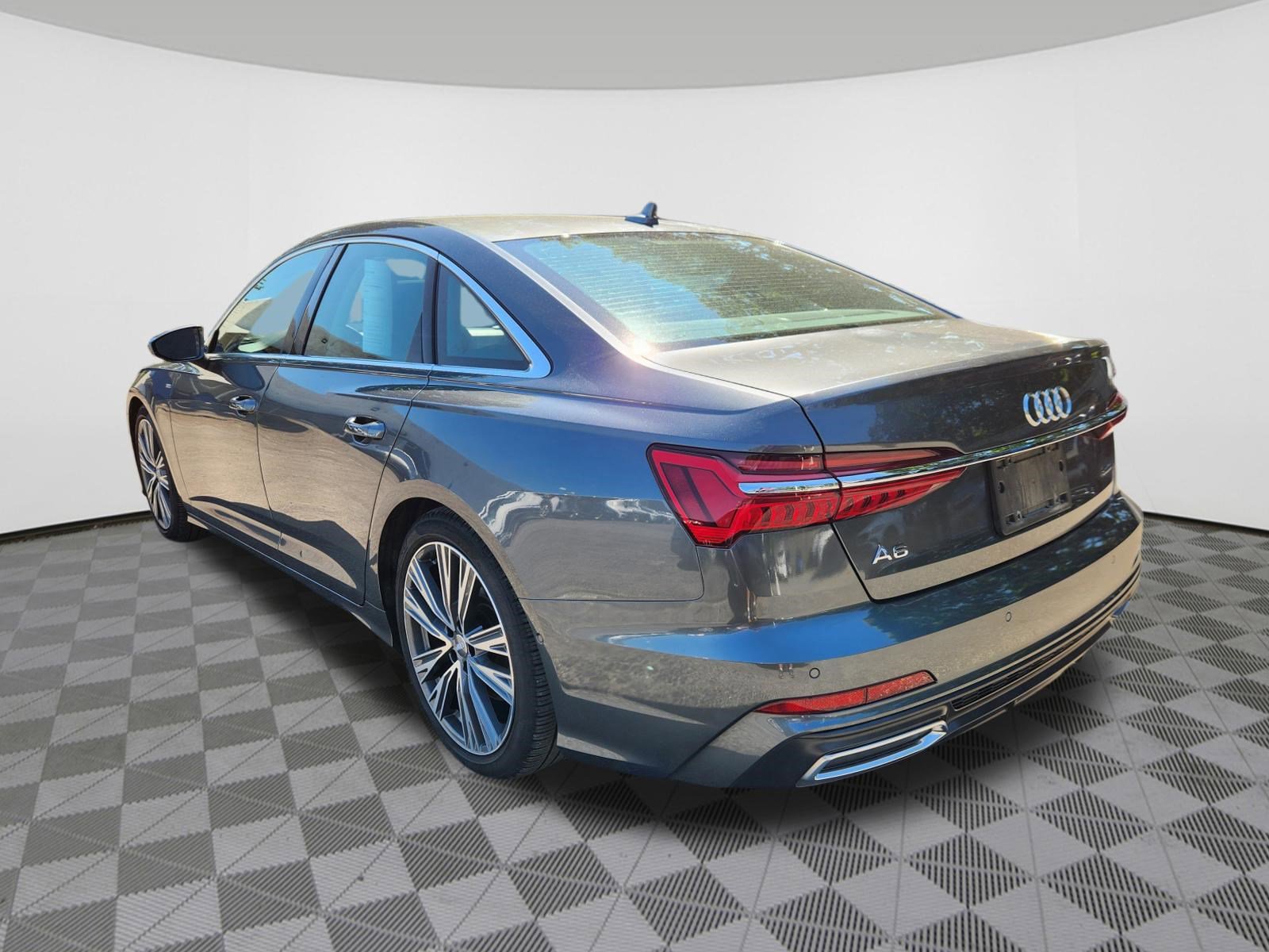 Used 2019 Audi A6 3.0T Premium Plus w/ Premium Plus Package AWD/4WD image 3