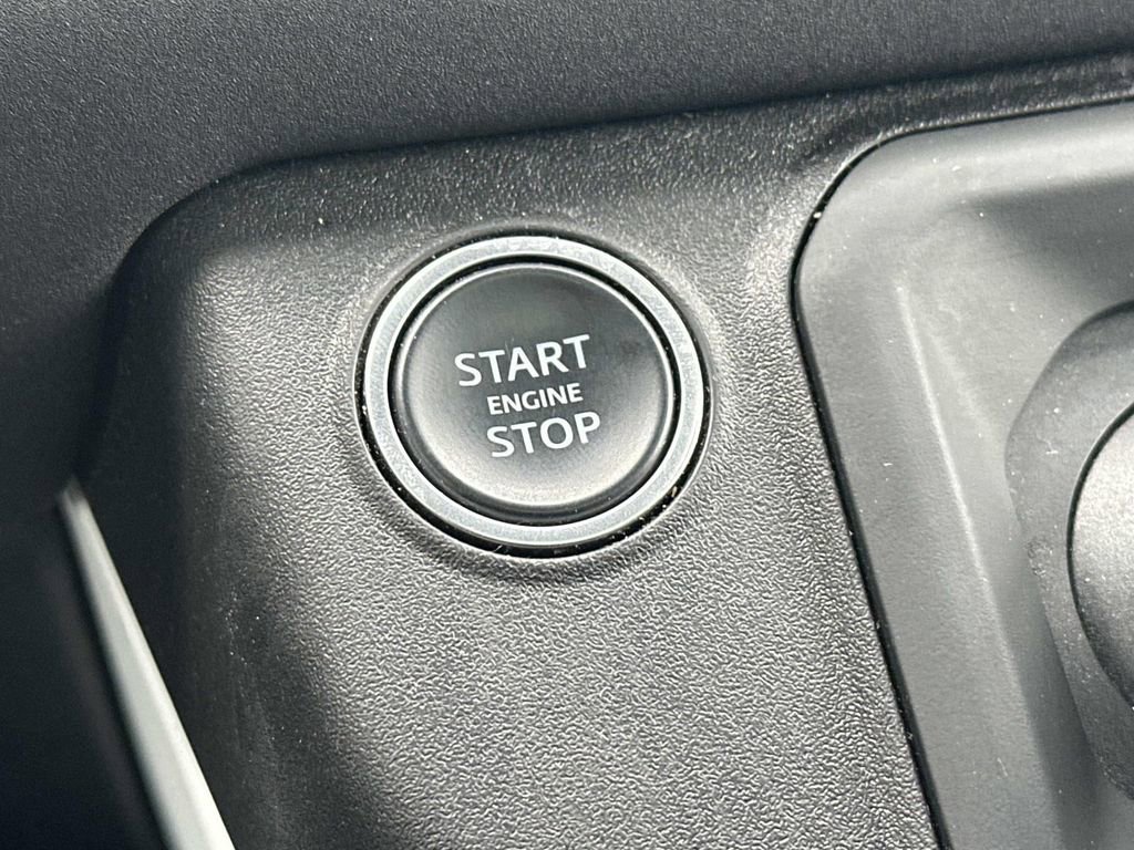 Used 2023 Land Rover Defender 110 S image 28