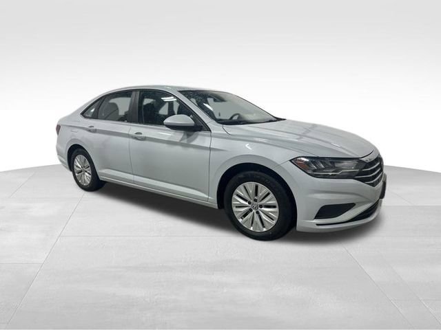 Used 2019 Volkswagen Jetta S w/ Driver Assistance Package FWD image 3
