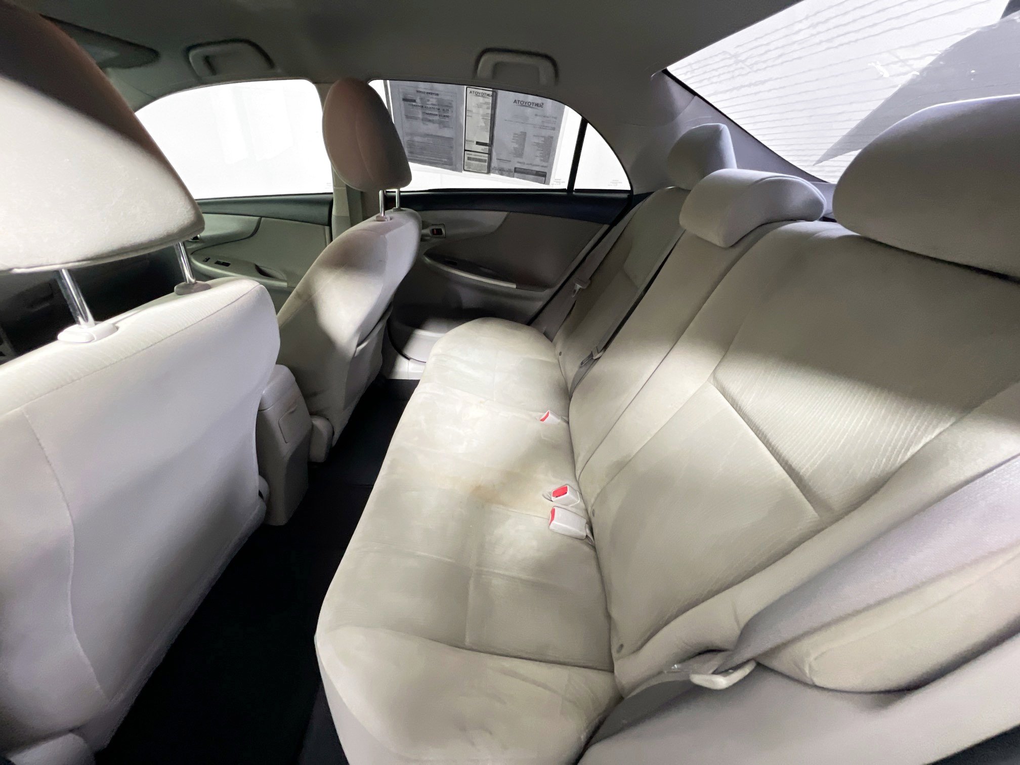 Used 2011 Toyota Corolla LE image 28