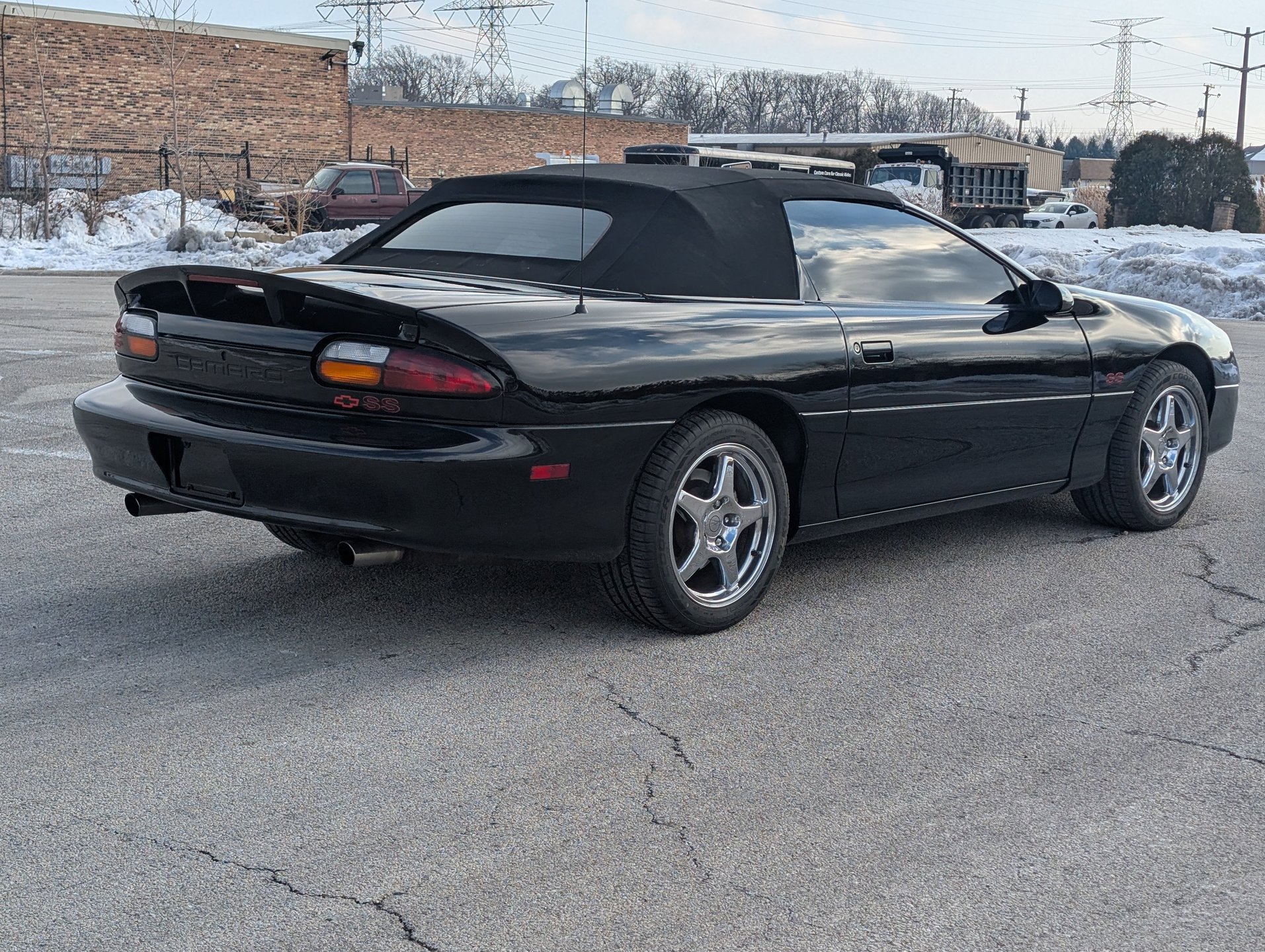 Used 2001 Chevrolet Camaro Z28 w/ SS Performance/Appearance Pkg image 5