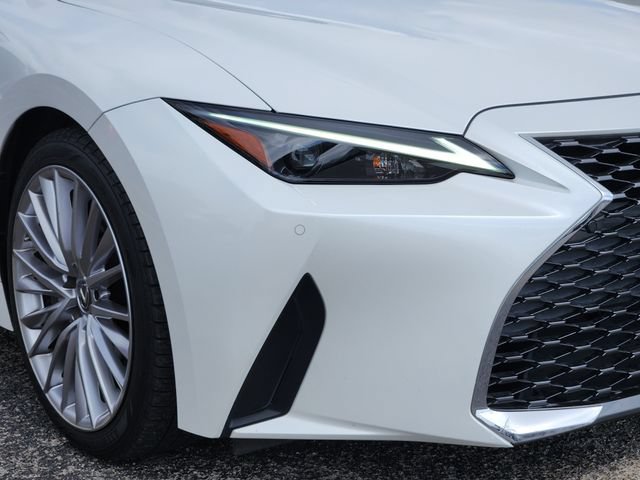 Used 2022 Lexus IS 300 w/ Premium Package RWD image 7