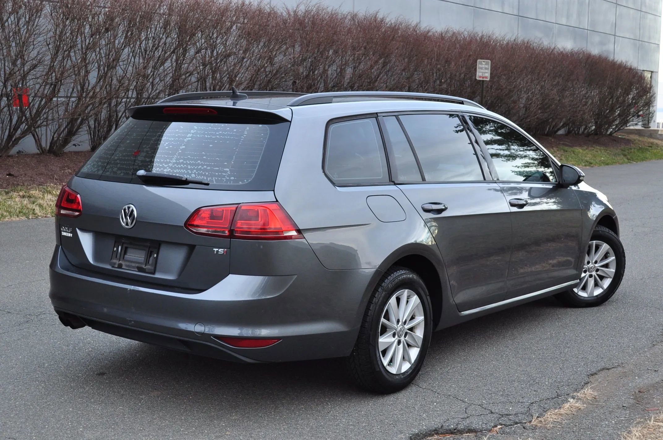 Used 2015 Volkswagen Golf S image 6