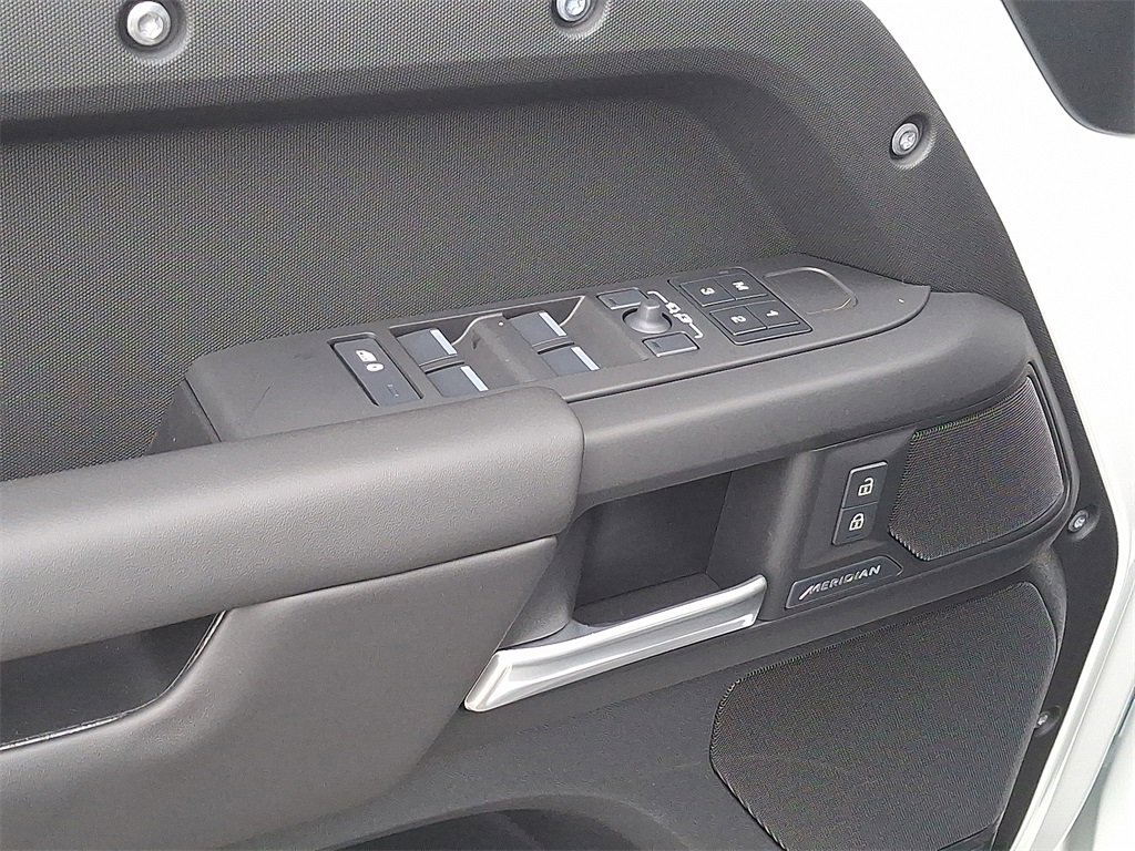 New 2026 Land Rover Defender 110 S image 8