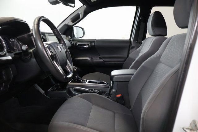 Certified 2019 Toyota Tacoma TRD Sport image 11