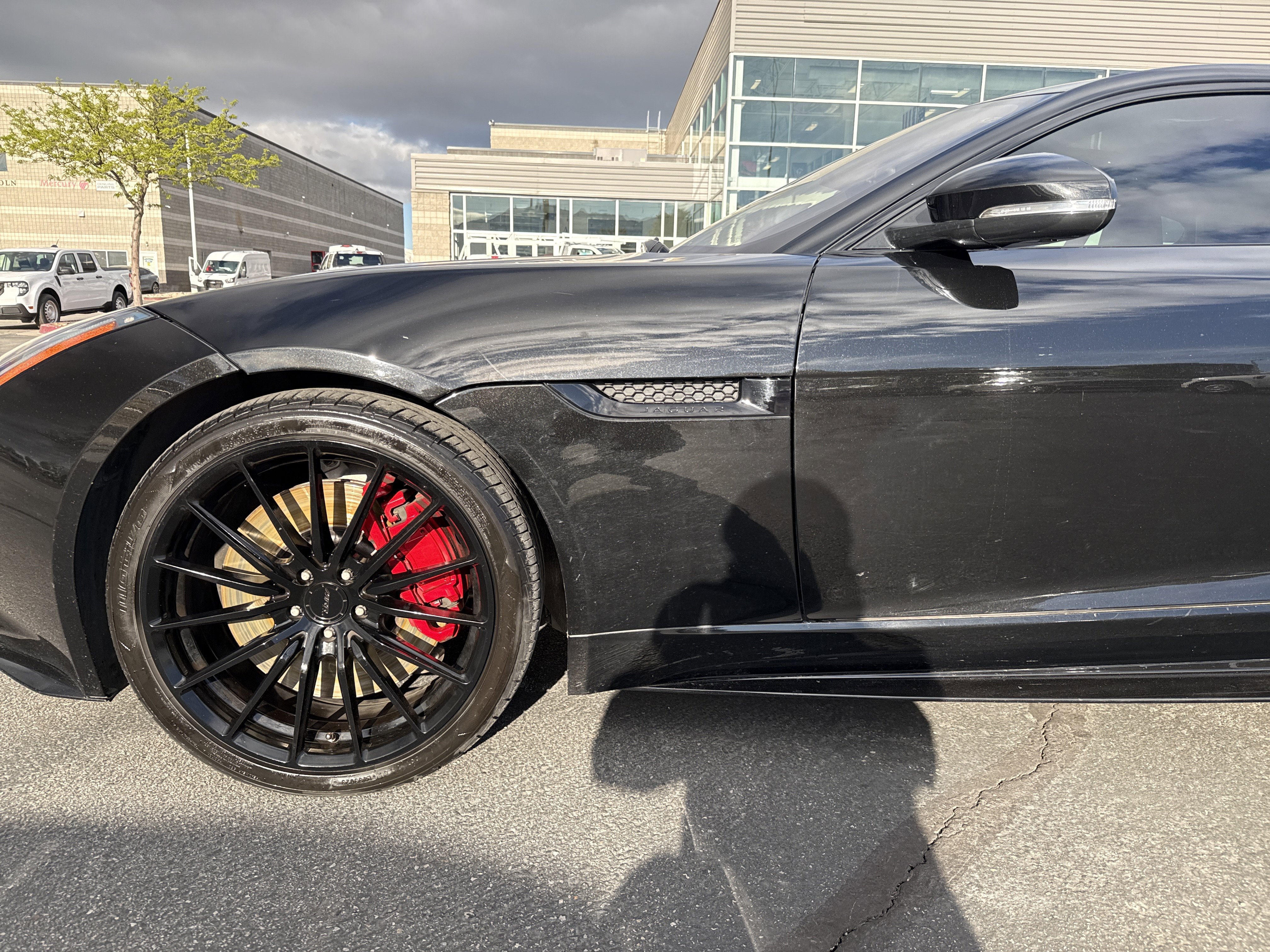 Used 2017 Jaguar F-TYPE R image 19