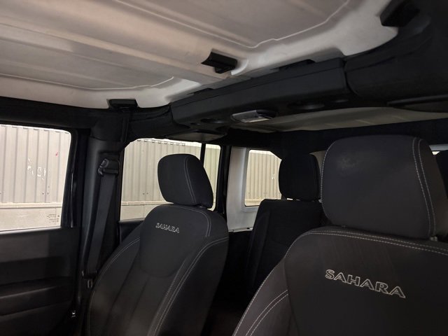 Used 2017 Jeep Wrangler Unlimited Sahara image 27