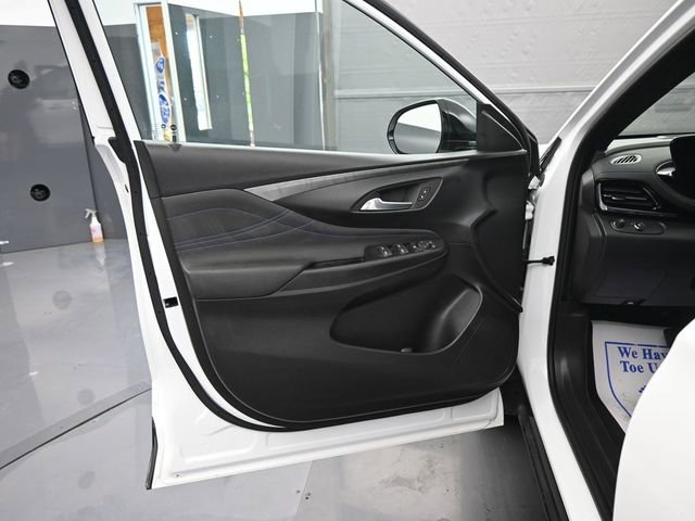 Used 2025 Buick Envista Sport Touring FWD image 10