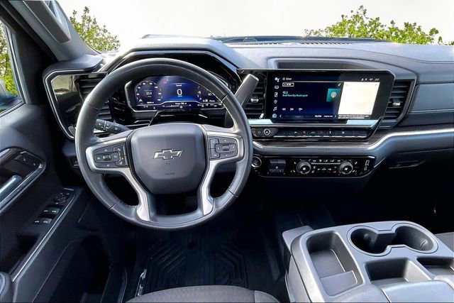 Used 2024 Chevrolet Silverado 1500 RST image 5