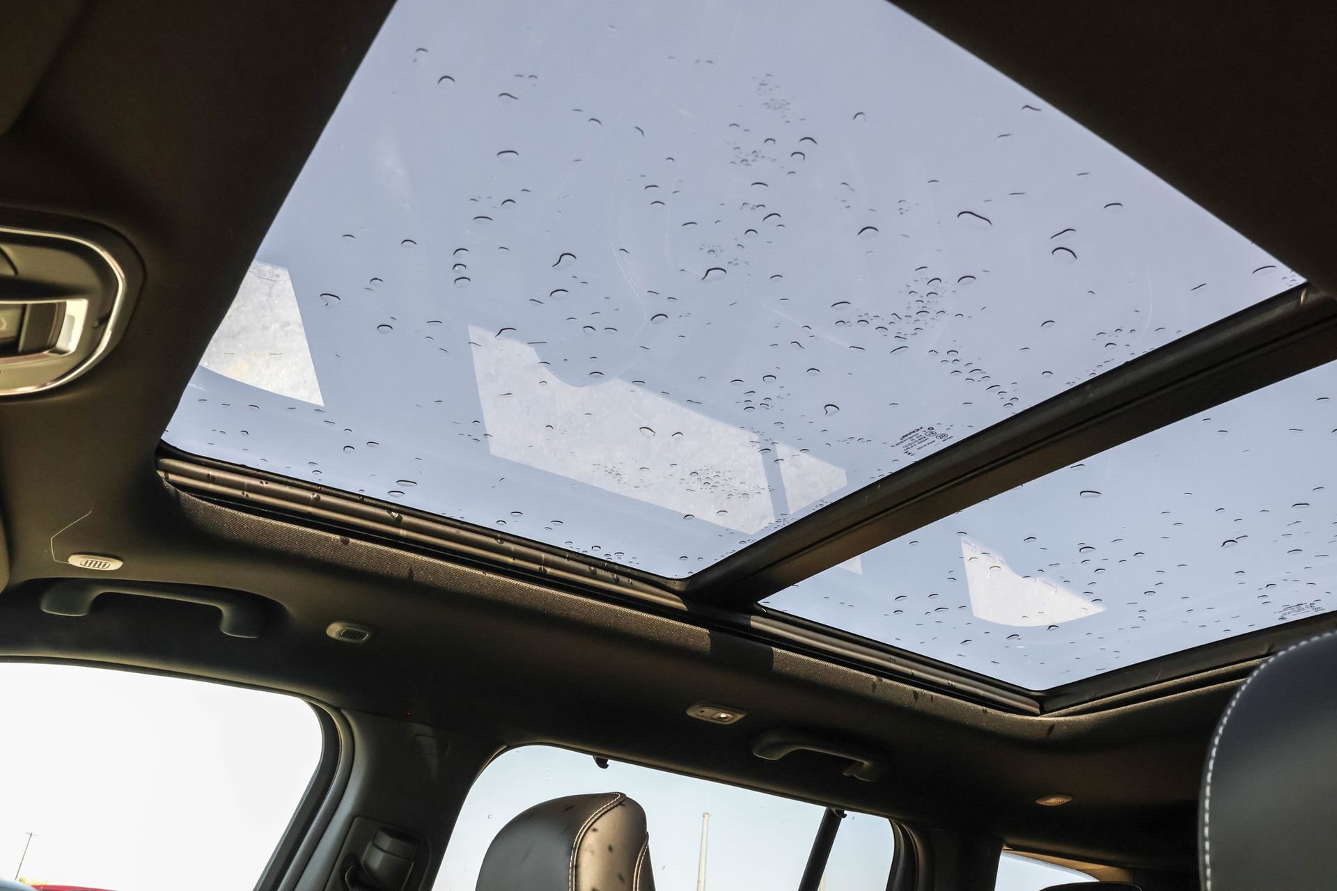 New 2025 Jeep Grand Cherokee Limited w/ Black Appearance Package image 6