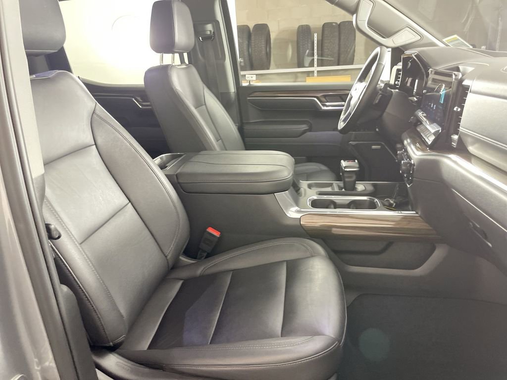 Used 2025 Chevrolet Silverado 1500 LT Trail Boss w/ LT Trail Boss Premium Package image 27