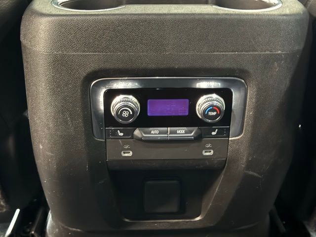 Used 2022 GMC Yukon Denali image 36