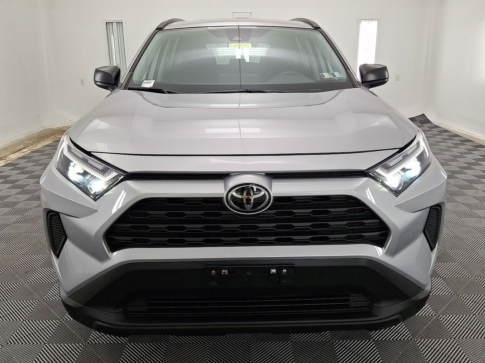 Used 2025 Toyota RAV4 LE AWD/4WD image 20