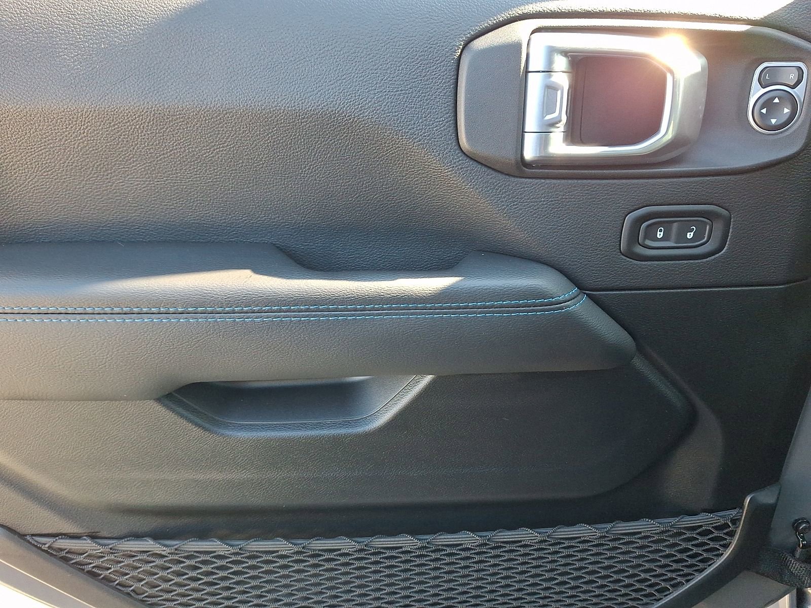 Used 2021 Jeep Wrangler Unlimited Rubicon 4xe w/ Cold Weather Group image 13