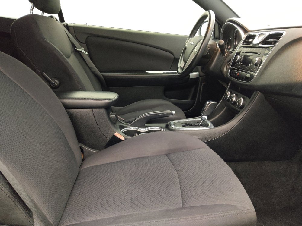 Used 2014 Chrysler 200 Touring image 21