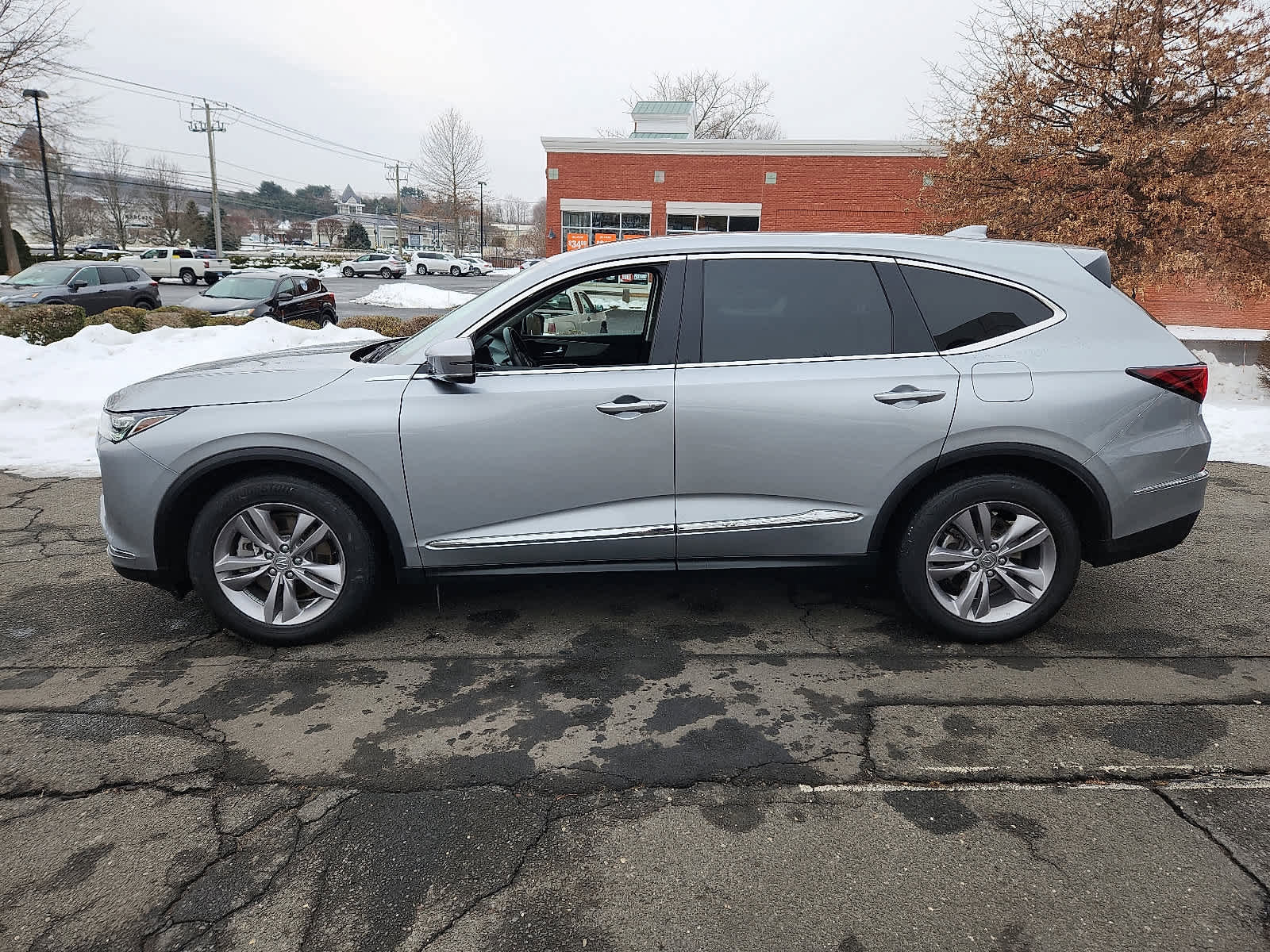 Used 2023 Acura MDX SH-AWD image 8