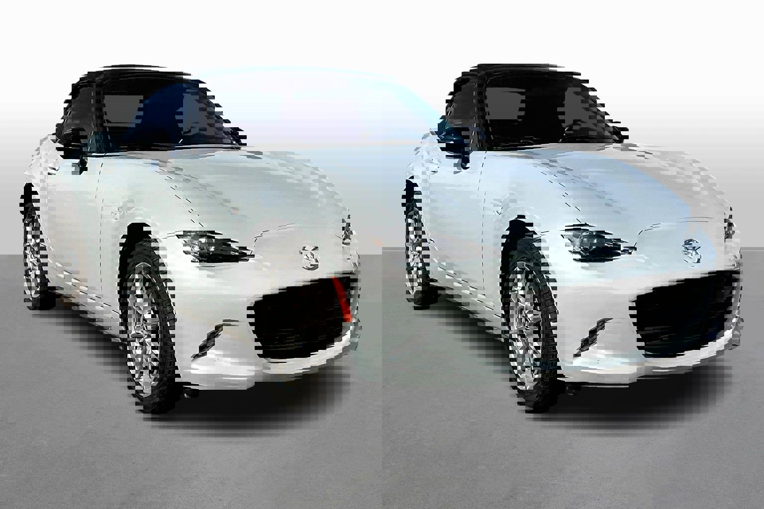 Used 2017 MAZDA MX-5 Miata Sport image 9