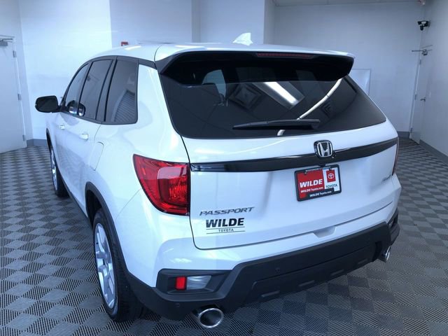 Used 2025 Honda Passport EX-L image 12