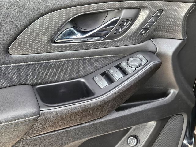 Used 2023 Chevrolet Traverse Premier w/ Redline Edition image 26