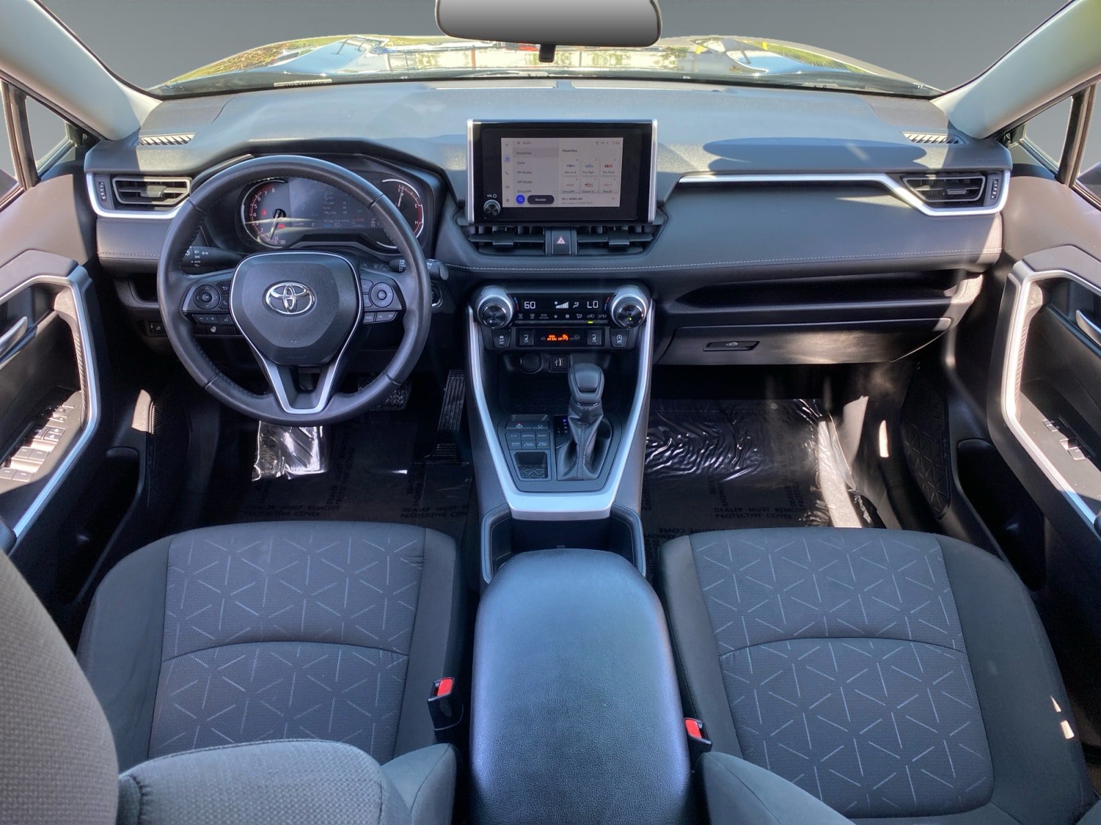 Used 2025 Toyota RAV4 XLE w/ Weather Package AWD/4WD image 10