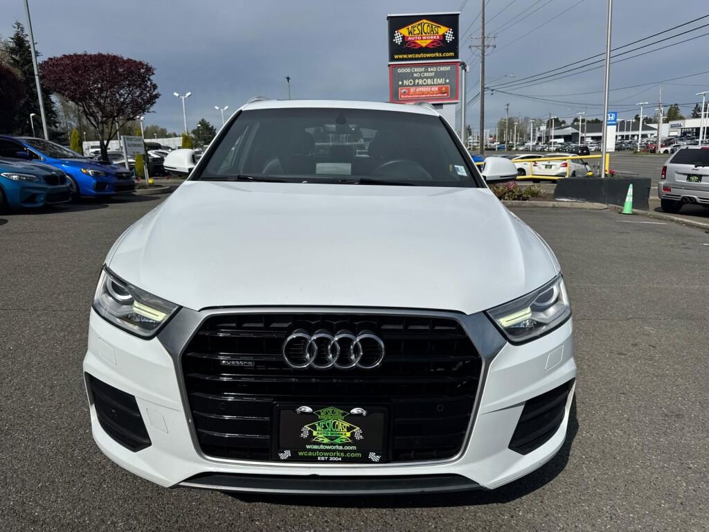 Used 2017 Audi Q3 2.0T Premium Plus w/ Premium Plus Package AWD/4WD image 3