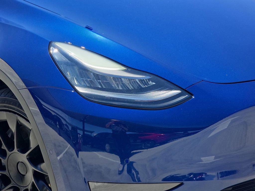 Used 2021 Tesla Model Y Long Range AWD/4WD image 35