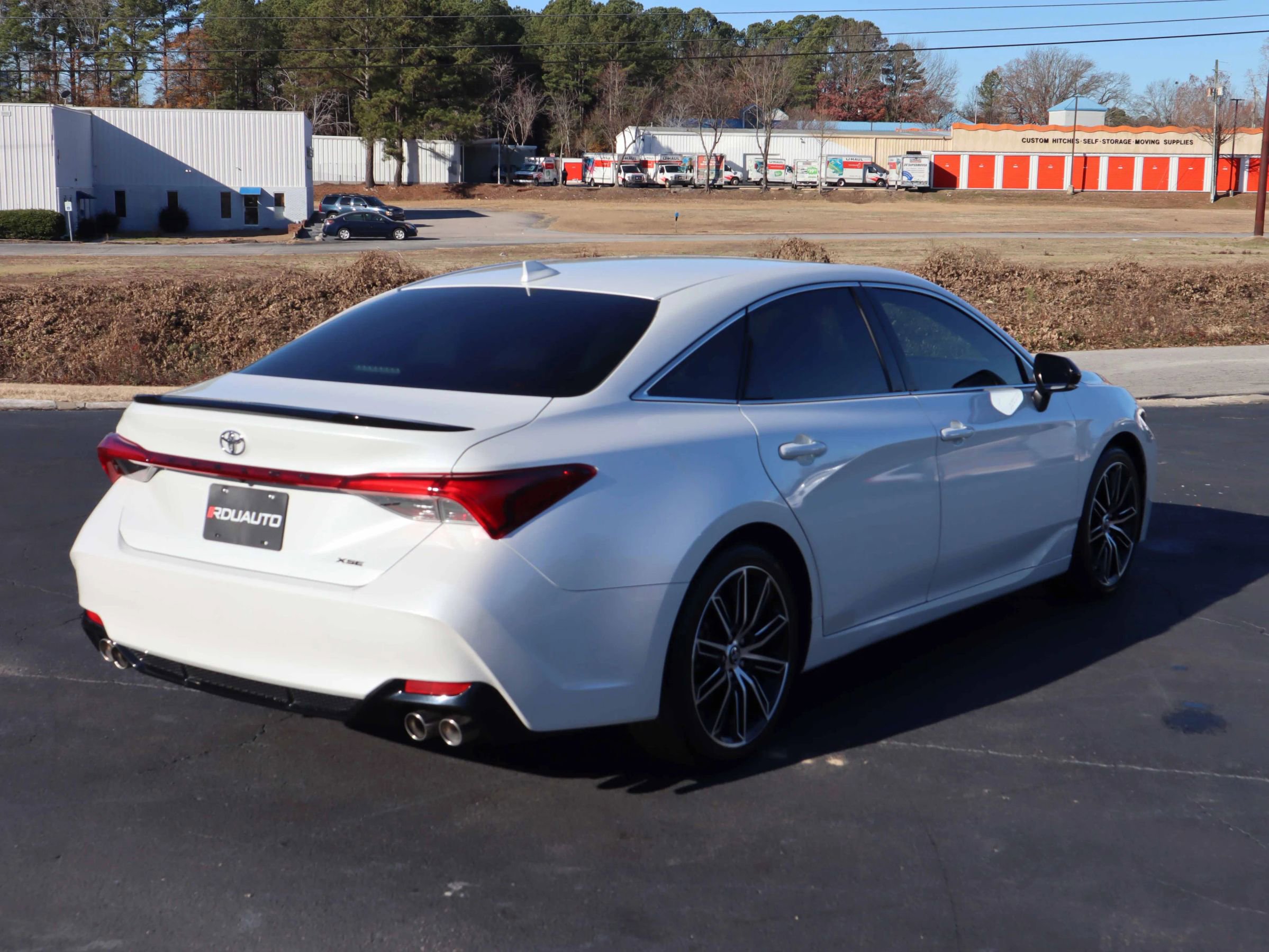 Used 2019 Toyota Avalon XSE image 11