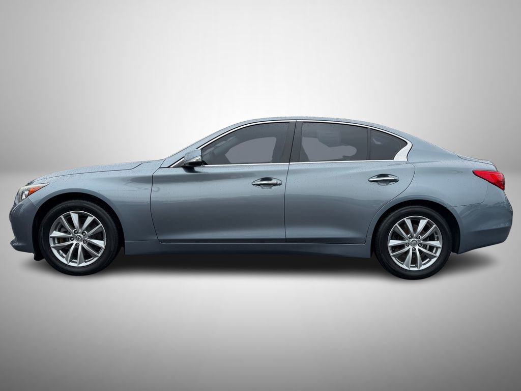 Used 2016 INFINITI Q50 2.0t w/ Moonroof Package image 5
