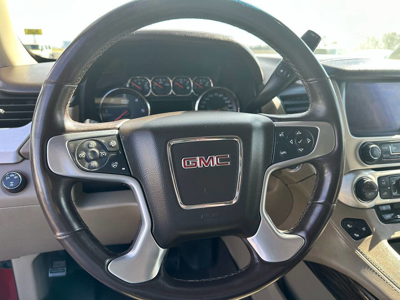 Used 2015 GMC Yukon SLT w/ Open Road Package image 14