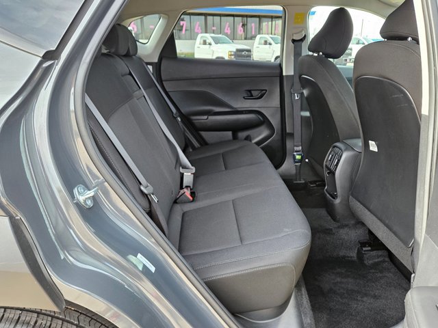 Used 2025 Hyundai Kona SEL image 19