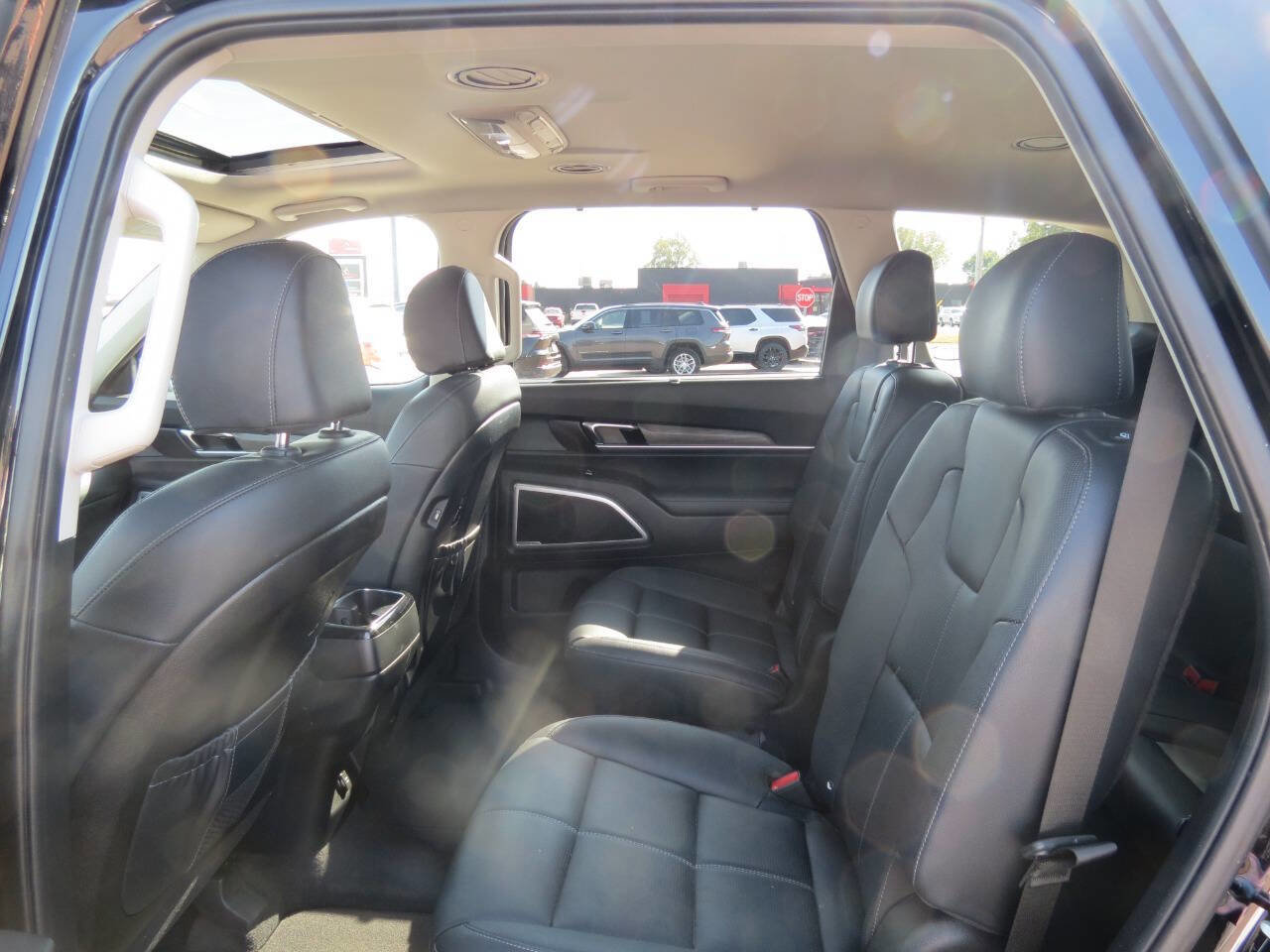 Used 2022 Kia Telluride EX w/ EX Premium Package image 25