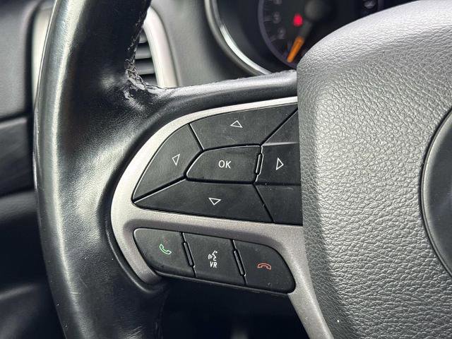 Used 2020 Jeep Grand Cherokee Laredo image 19