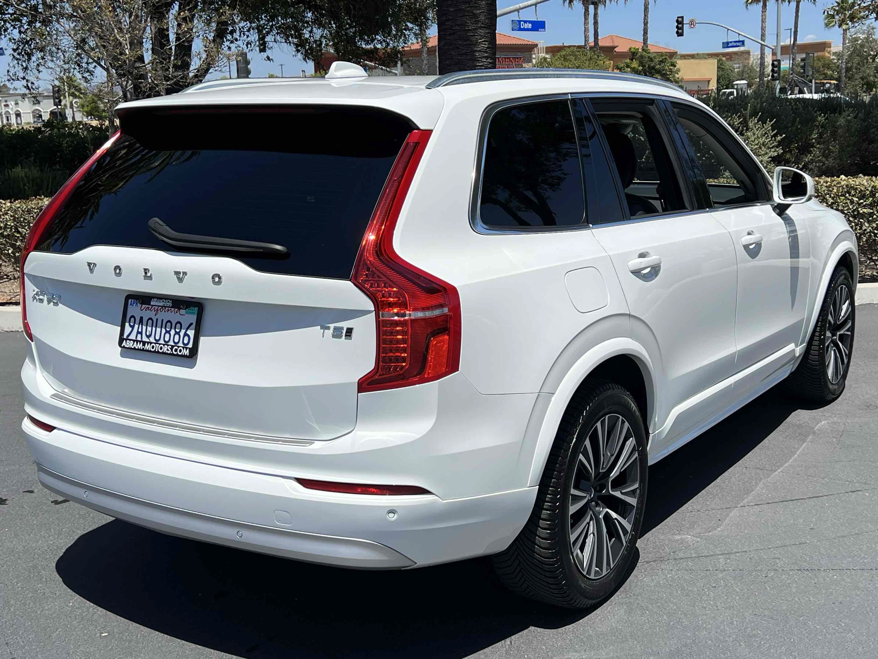 Used 2022 Volvo XC90 T5 Momentum AWD/4WD image 15