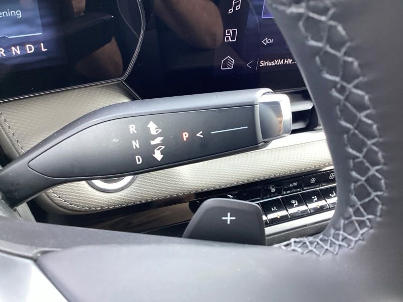 New 2026 Chevrolet Equinox LT w/ Convenience Package II image 34