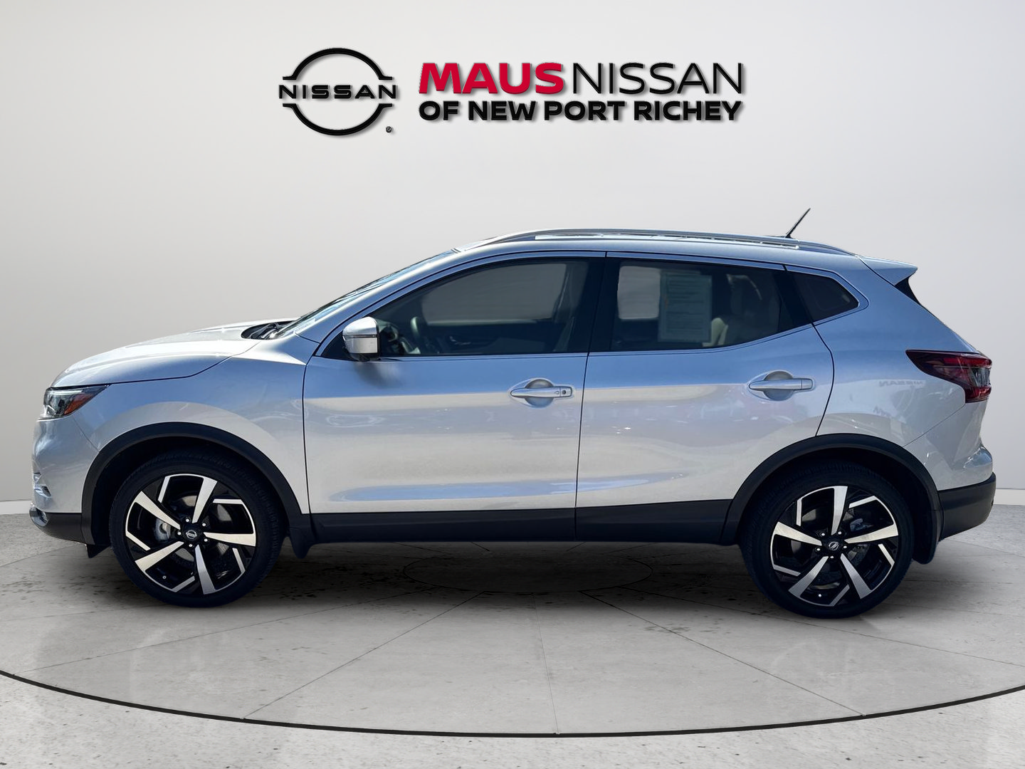 Certified 2022 Nissan Rogue Sport SL w/ Premium Package AWD/4WD image 7