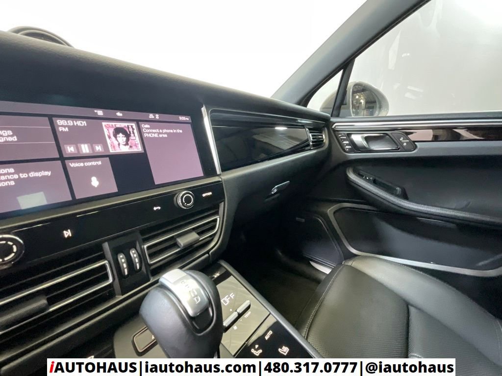 Used 2022 Porsche Macan S image 24