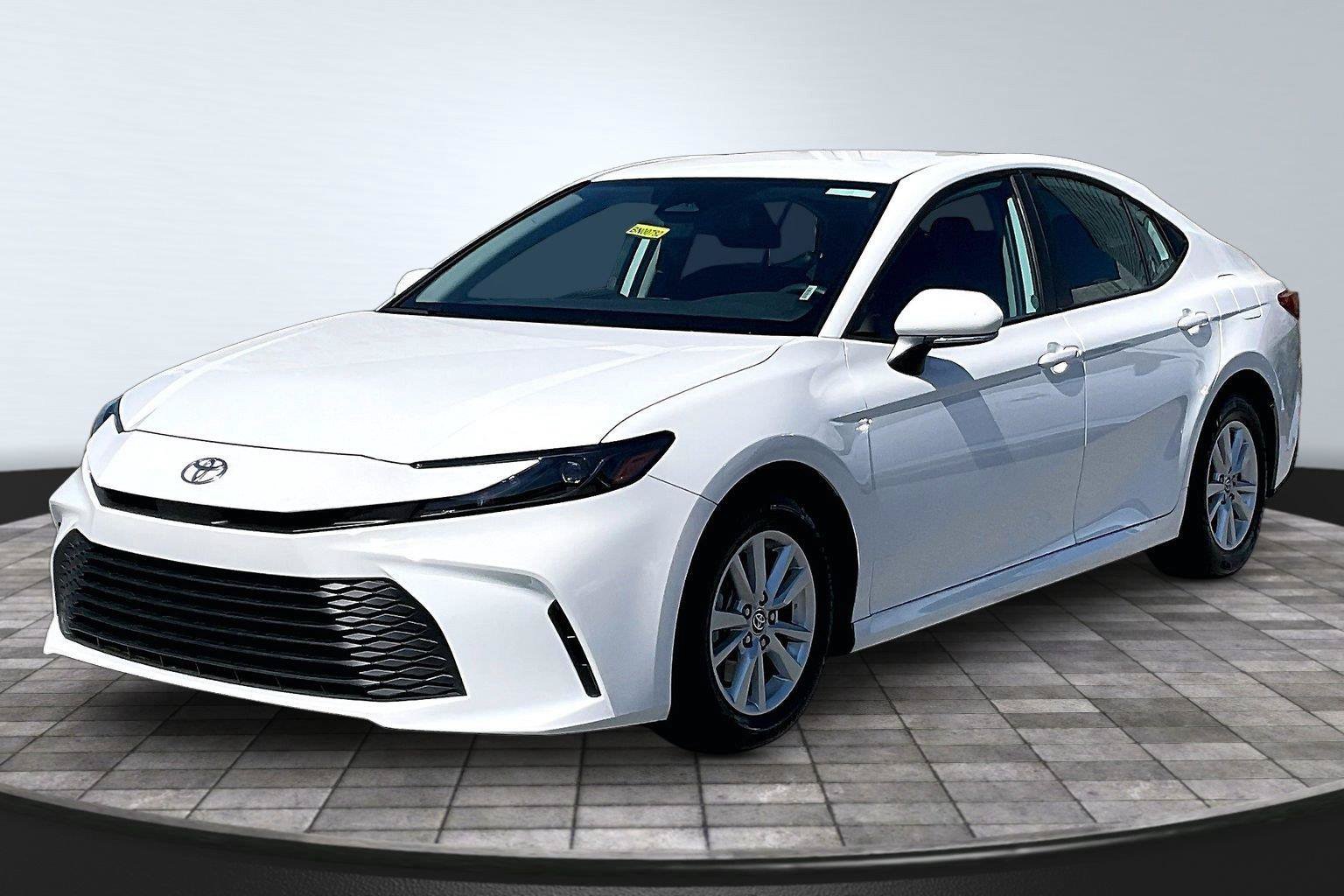 Used 2026 Toyota Camry LE FWD image 12