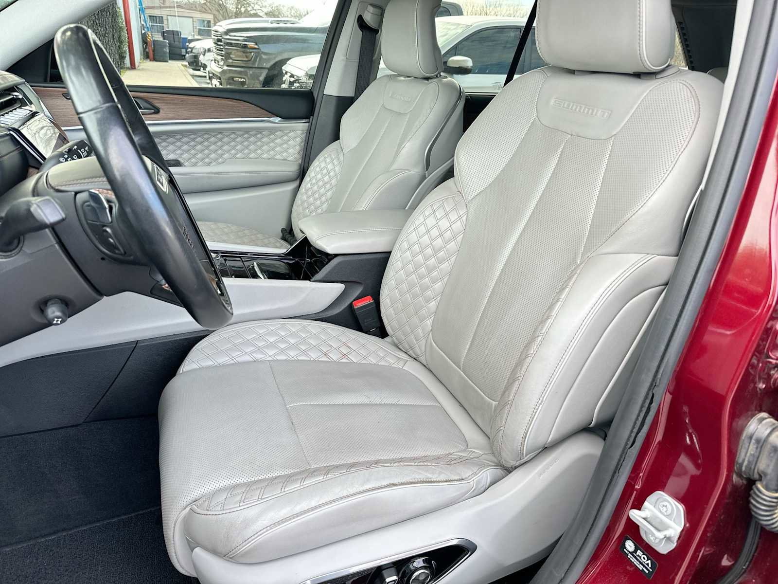 Used 2022 Jeep Grand Cherokee Summit w/ Adv Protech Group IV AWD/4WD image 17