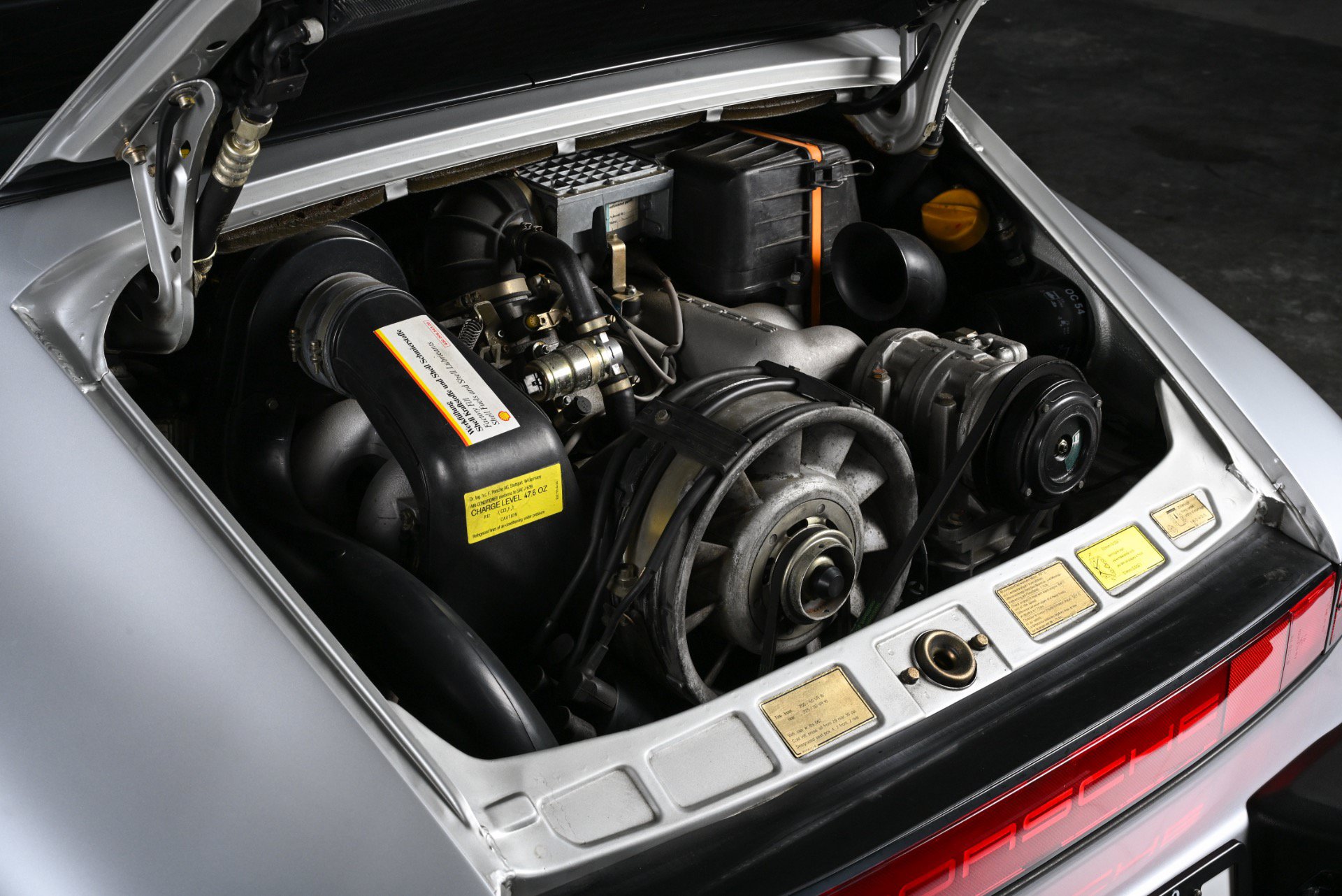 Used 1988 Porsche 911 Carrera RWD image 23