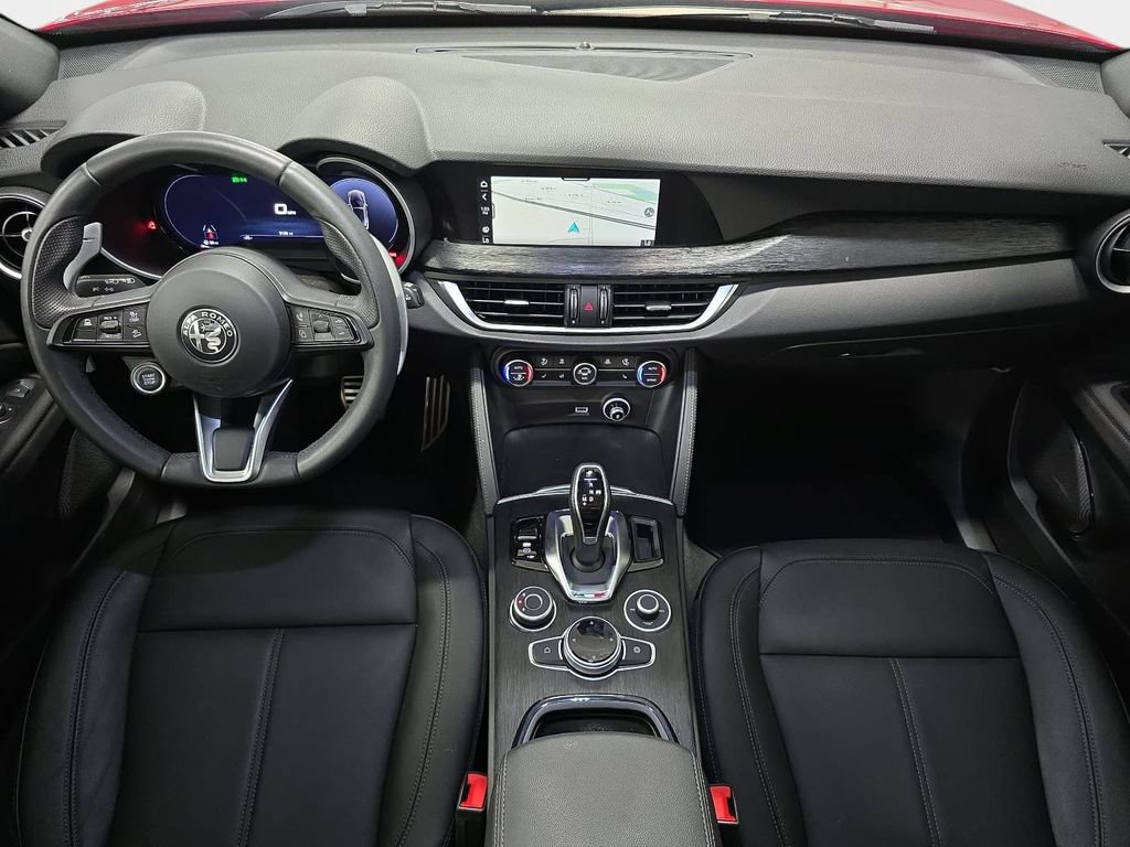 Used 2024 Alfa Romeo Stelvio Sprint RWD image 12
