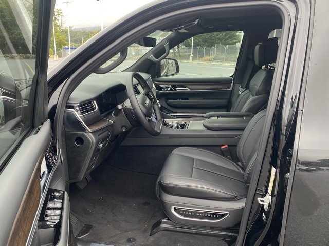 New 2024 Jeep Grand Wagoneer Series I w/ HD Trailer Tow Package image 17