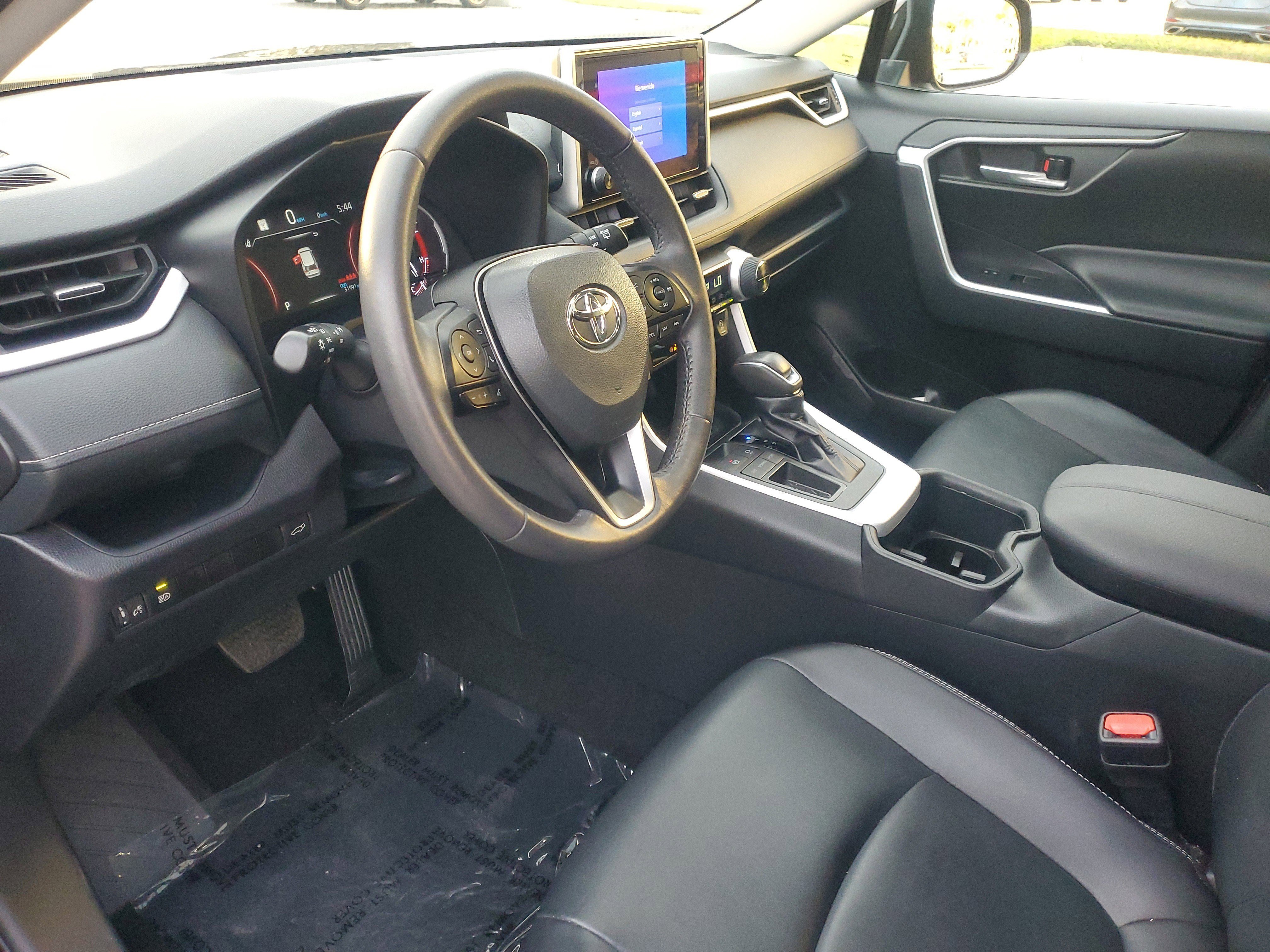 Used 2024 Toyota RAV4 XLE Premium image 17