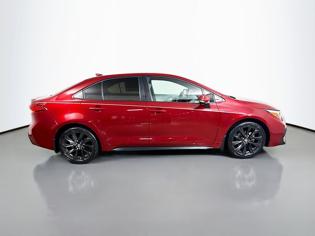 Used 2025 Toyota Corolla SE image 8