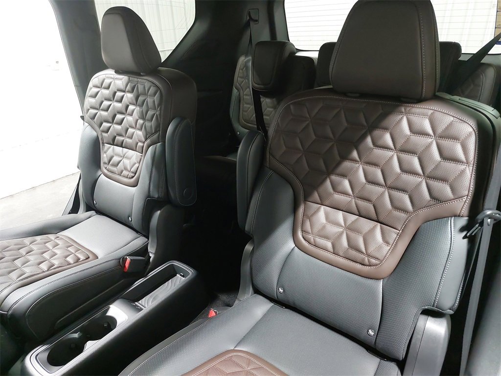 New 2026 Nissan Armada Platinum image 16