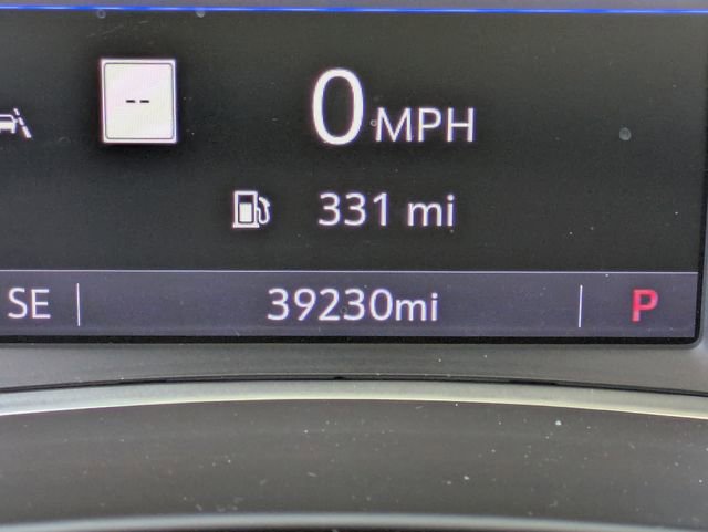 Used 2022 GMC Terrain SLT w/ Infotainment Package II FWD image 25