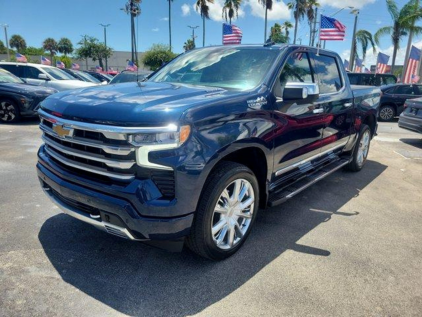Used 2022 Chevrolet Silverado 1500 High Country RWD image 3