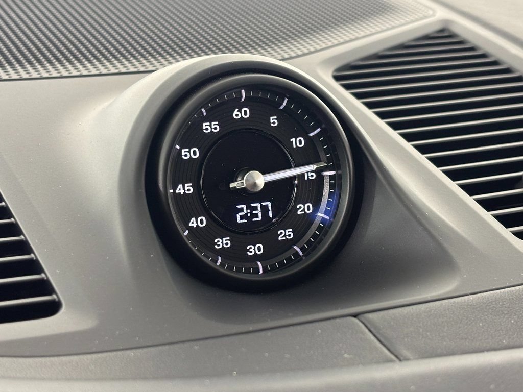 Certified 2026 Porsche Cayenne AWD/4WD image 28