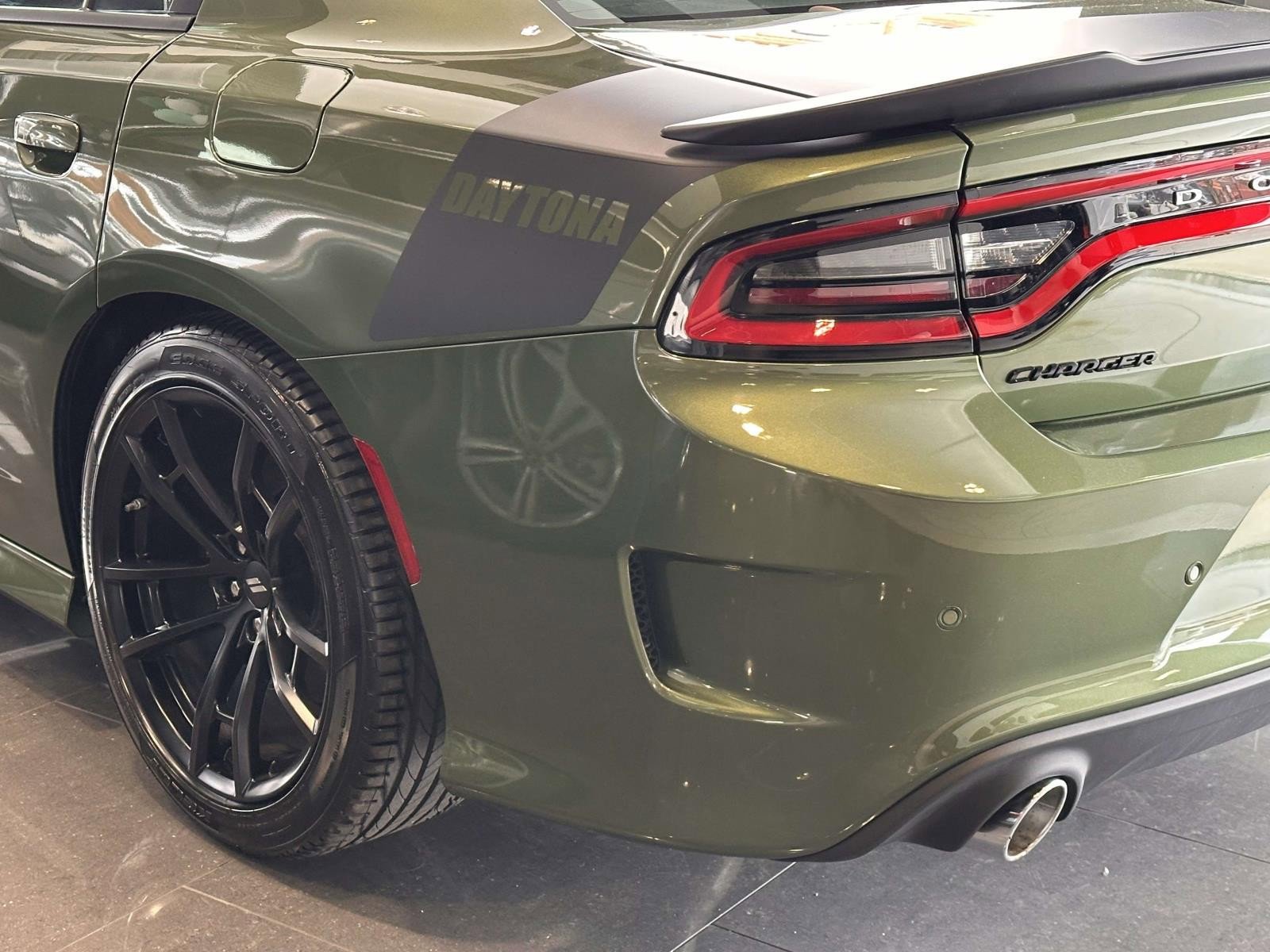 Certified 2022 Dodge Charger Scat Pack w/ Daytona Edition Group image 9