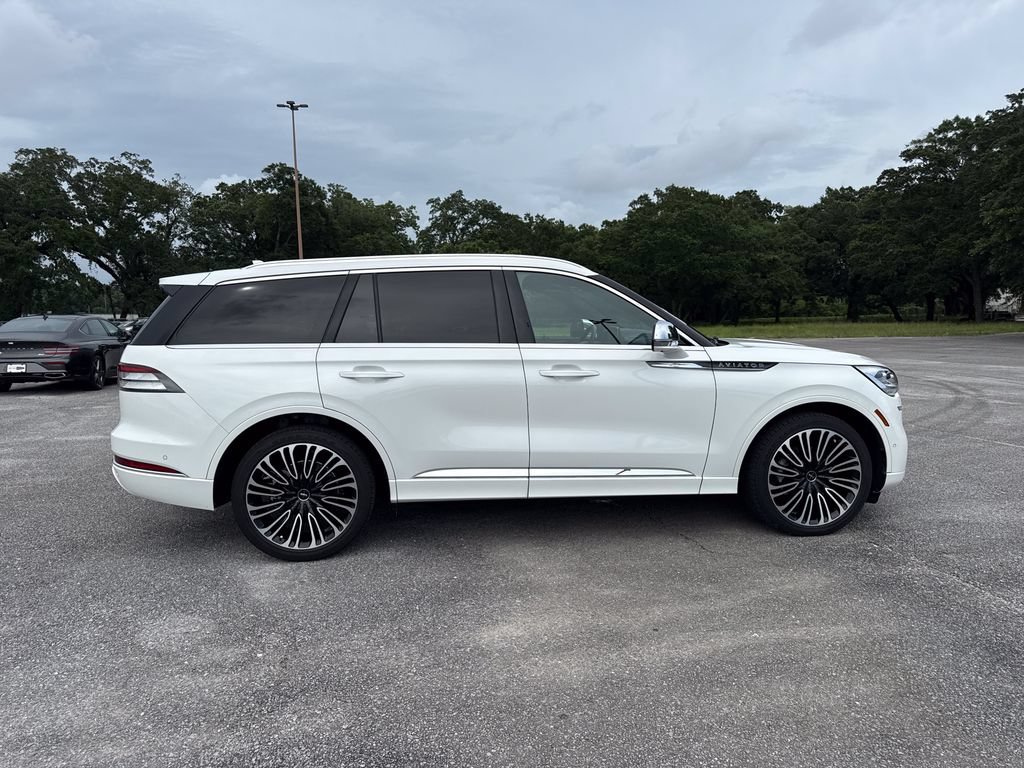 Used 2022 Lincoln Aviator Black Label AWD/4WD image 9