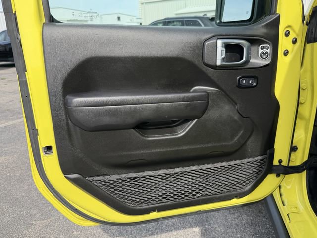 Used 2024 Jeep Gladiator Sport AWD/4WD image 9